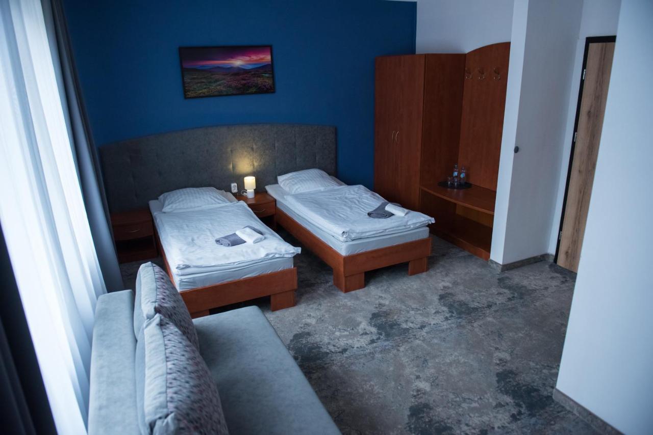 Hotel Paradiso Suchedniow ภายนอก รูปภาพ