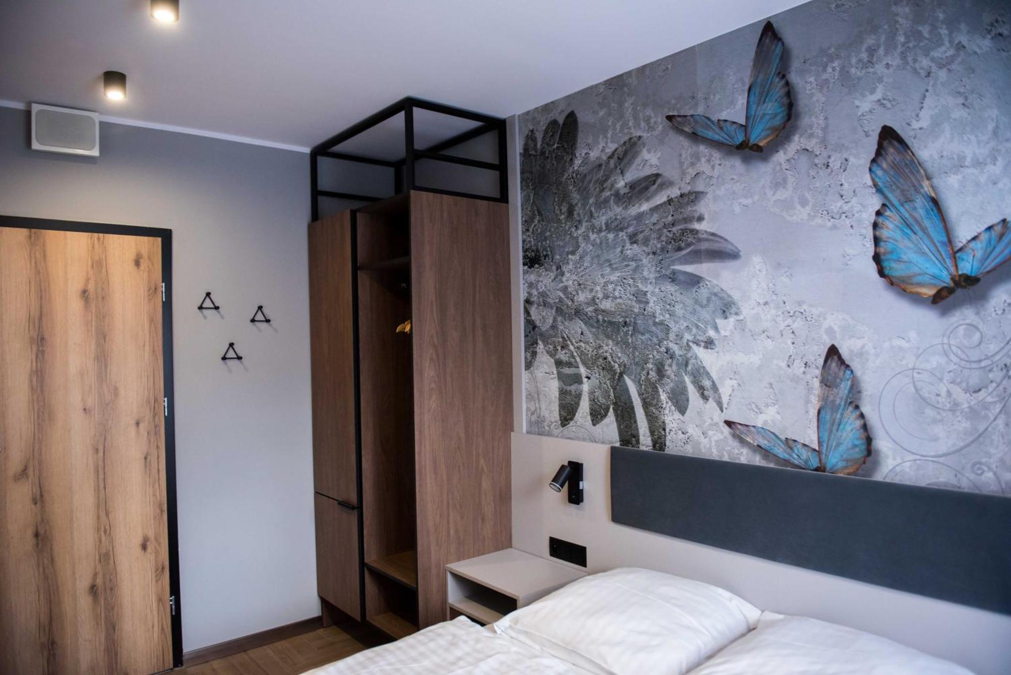 Hotel Paradiso Suchedniow ภายนอก รูปภาพ